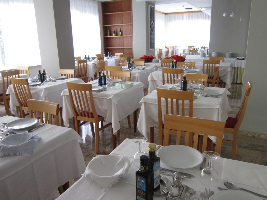 Hotel Dolores Cesenatico Exteriör bild